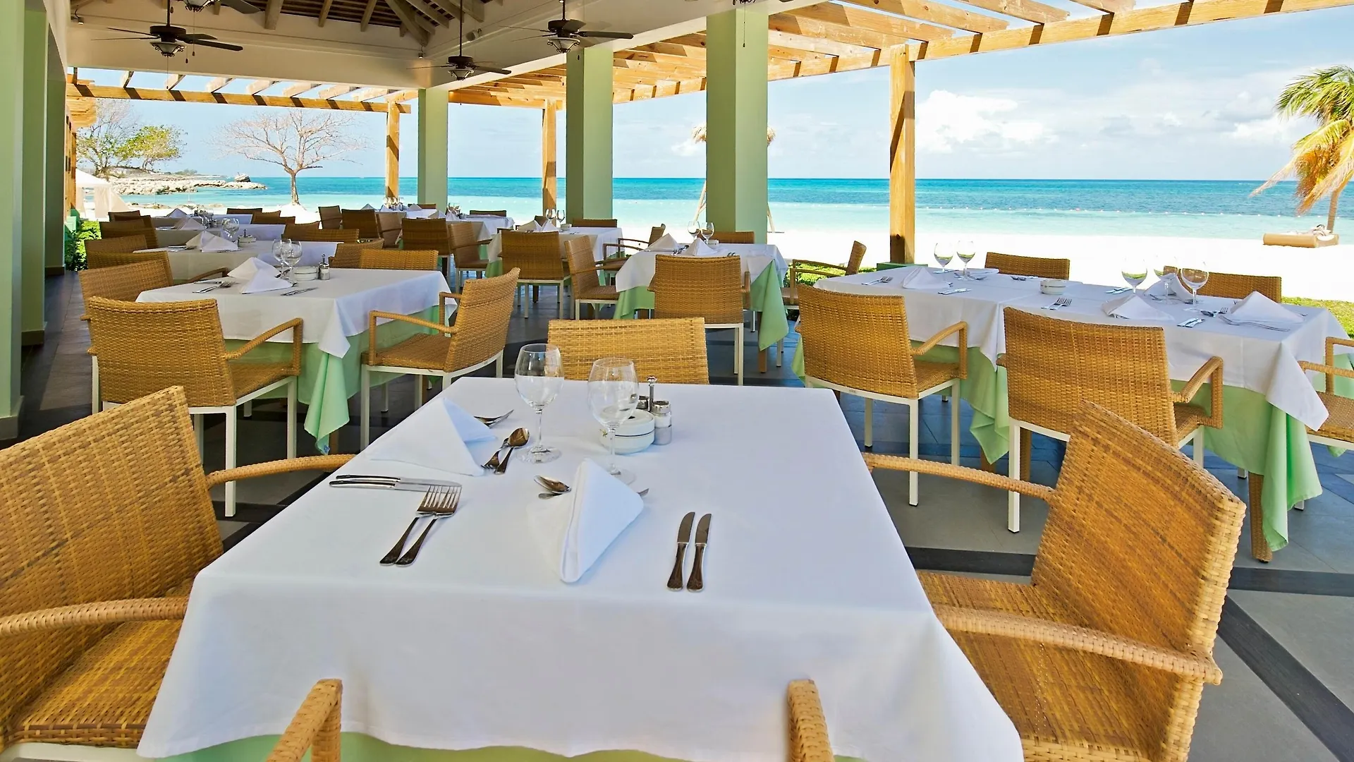 ***** Resort Joia Rose Hall By Iberostar (Adults Only) Montego Bay Jamaica